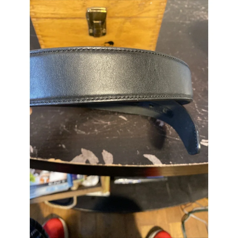 Nocona Belt Co Black Genuine Leather Belt Size 32 N2450401‎ (Silver Tone Fading)